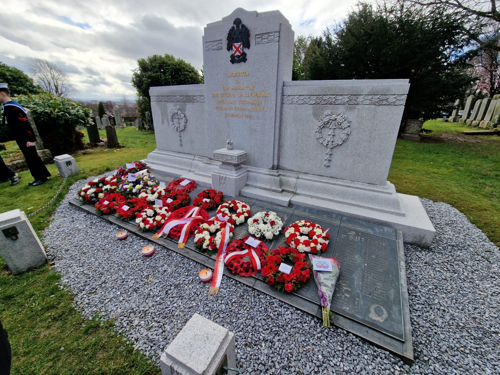 Communal grave for Clydebank Blitz at Dalnottar Cemetary